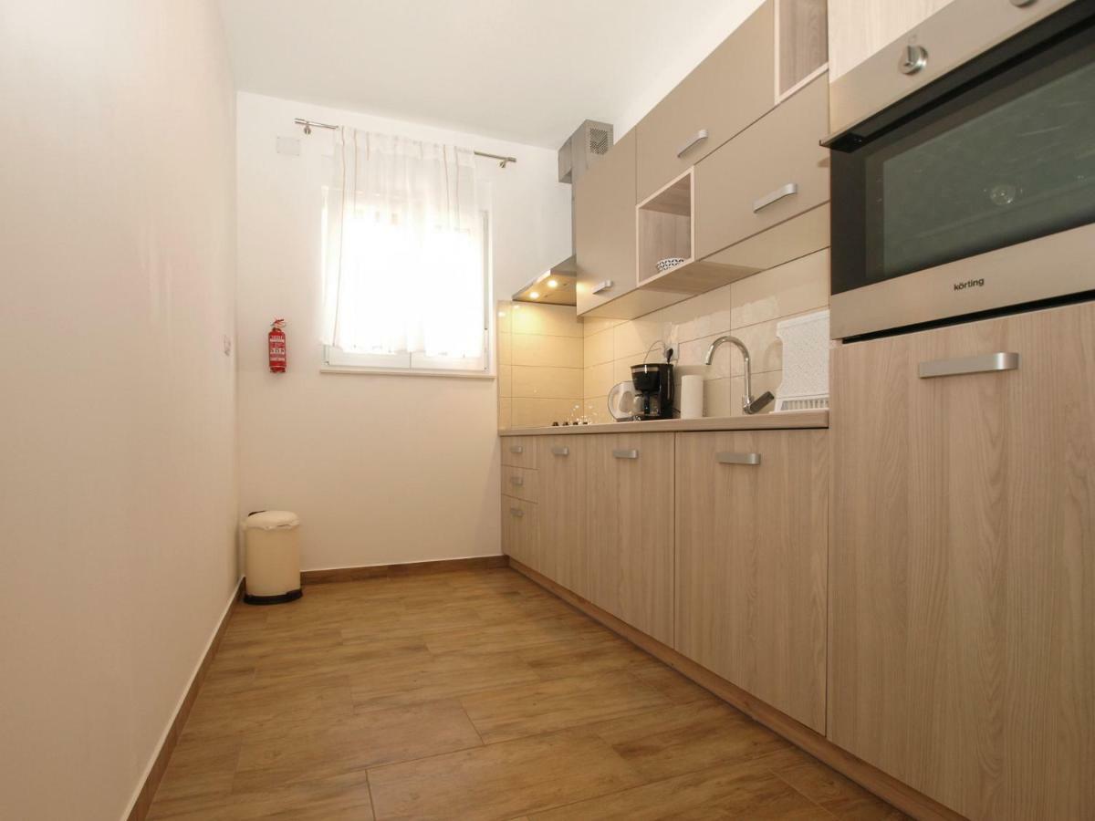 4 Stars Apartments-Pikula Fažana Extérieur photo