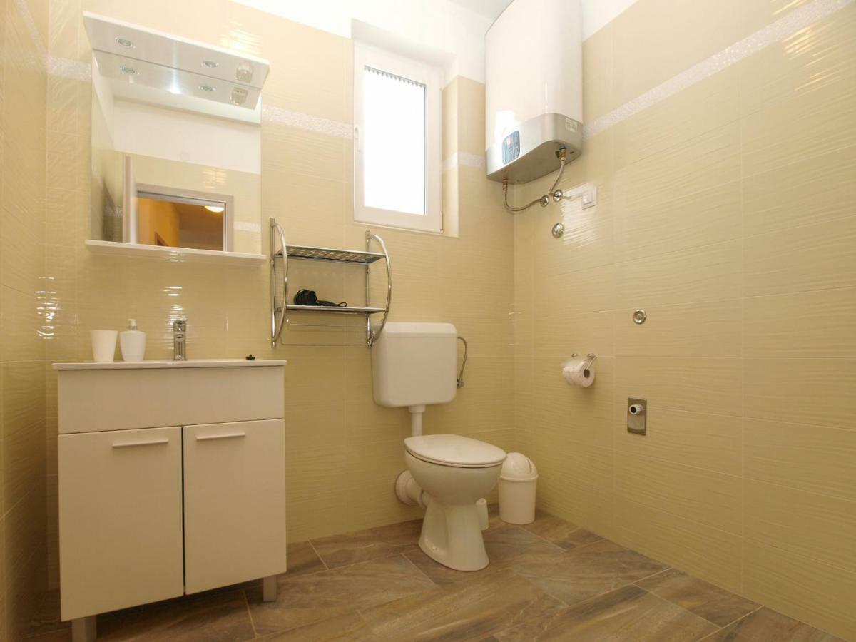 4 Stars Apartments-Pikula Fažana Extérieur photo