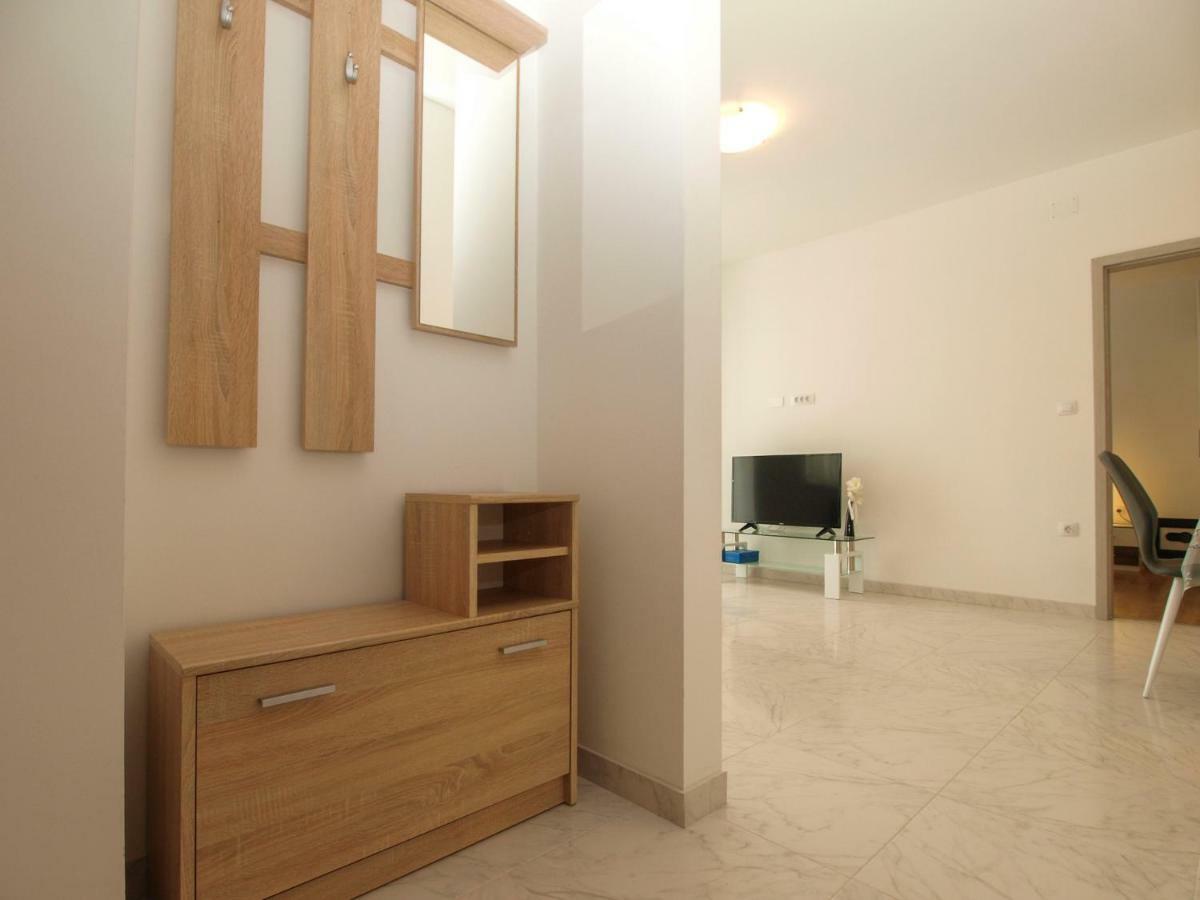 4 Stars Apartments-Pikula Fažana Extérieur photo